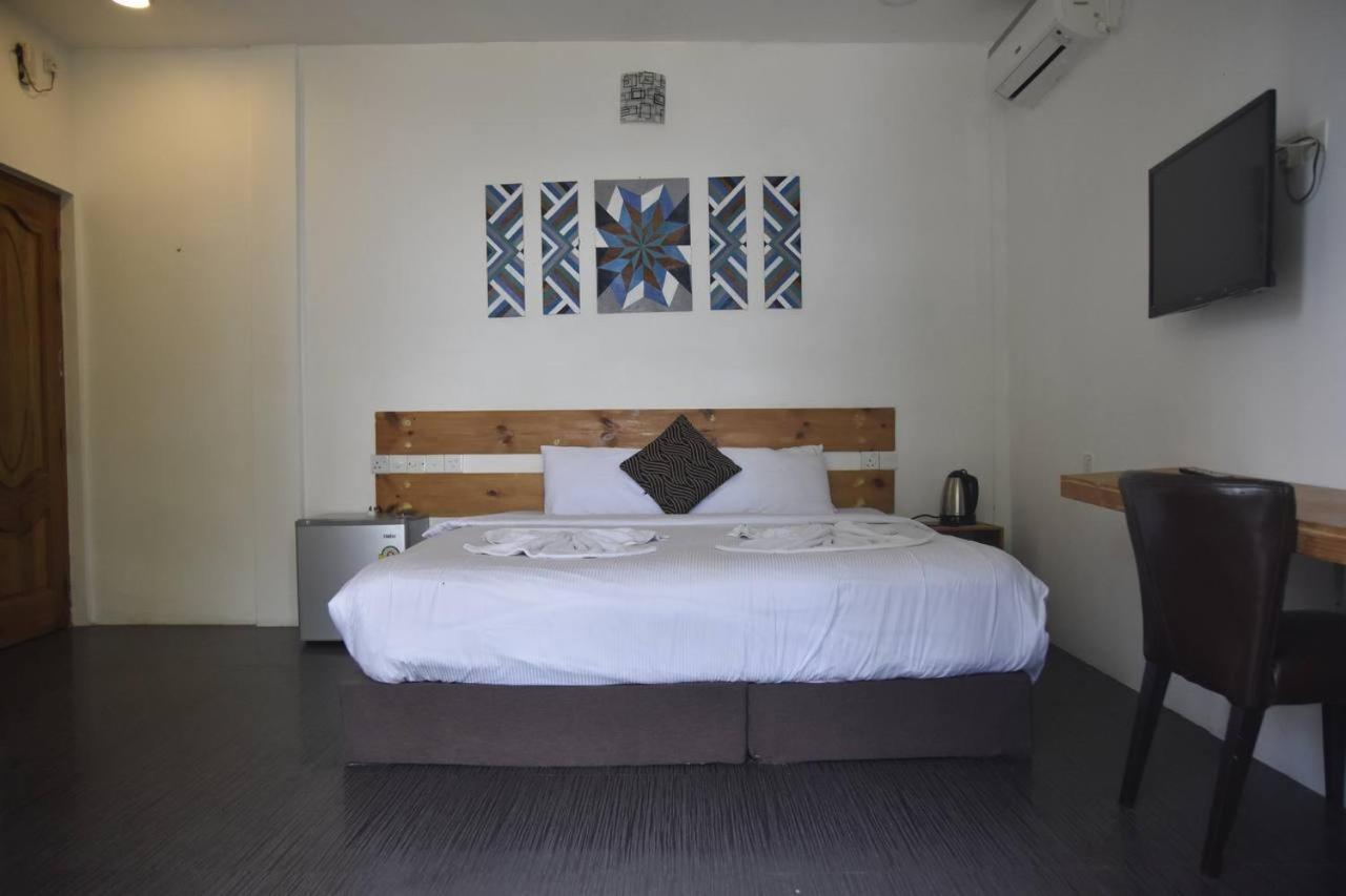 Seven Corals Hotel Maafushi Eksteriør billede